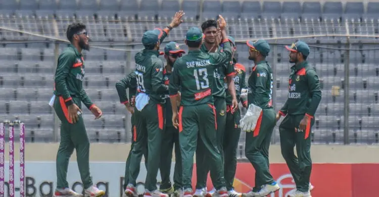 ব্যাটিং লাইন অপরিবর্তিত, তিন পেসারের মধ্যে বিশ্রাম দেওয়া হবে কাকে?