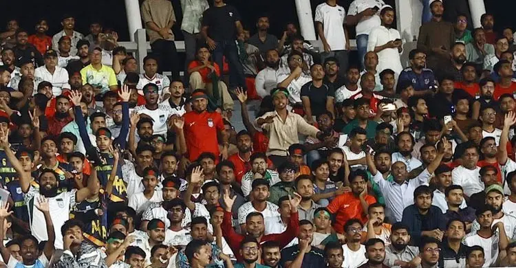 চোখে পড়ে না পতাকা-ব্যানার, নেই উম্মাদনা
