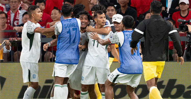 ১০ জনের হংকংয়ের সঙ্গে ড্র করলো বাংলাদেশ