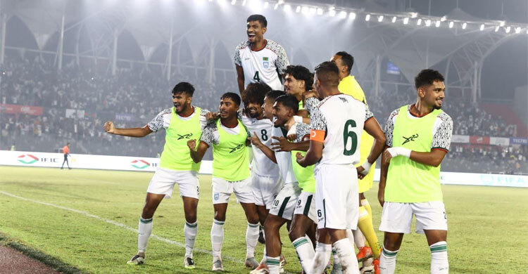 হামজা-শামিতকে নিয়েই ভারতের বিপক্ষে একাদশ, নেই জামাল