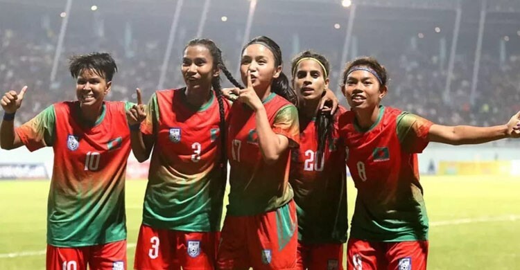 শিরোপা হাতছাড়া হওয়ার পর আগের সাফ জেতা পুরস্কার পেলেন নারী ফু