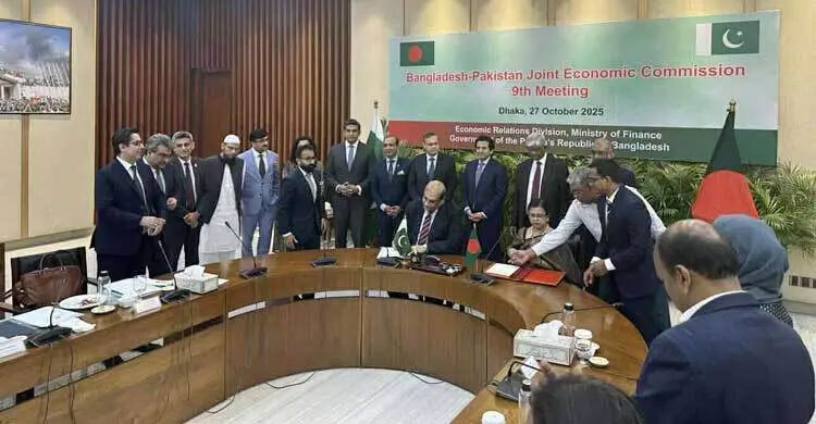 Bangladesh, Pakistan agree to boost bilateral, regional cooperation