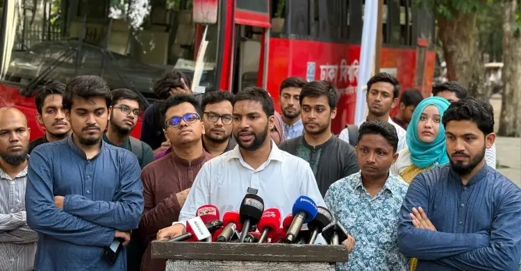ডাকসুর উদ্যোগে চালু হচ্ছে ঢাবির শনিবারের বাস ট্রিপ