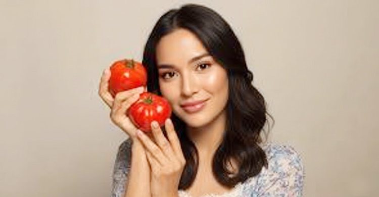 রমজানে চুলের যত্নে টমেটোর রস হতে পারে সহজ সমাধান