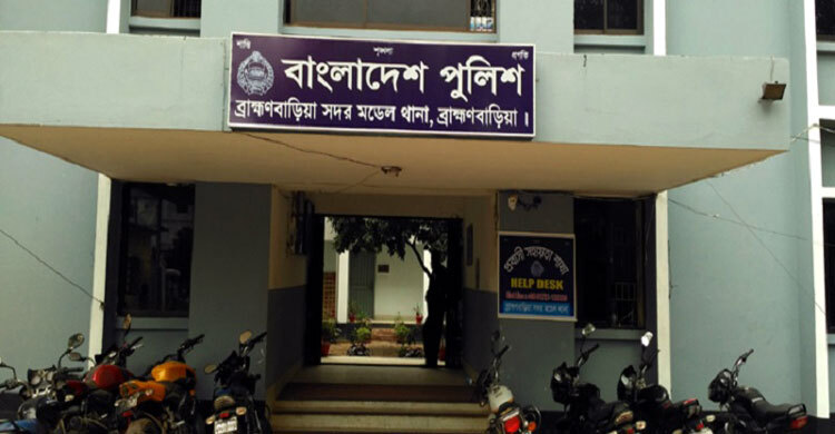 শাপলা তুলতে গিয়ে ডোবায় পড়ে ভাই-বোনের মৃত্যু