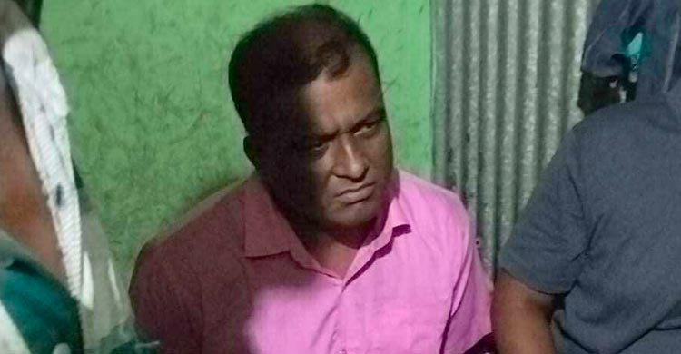 প্রবাসীর স্ত্রীর ঘরে বিএনপি নেতা, গাছে বেঁধে রাখলেন স্থানীয়রা