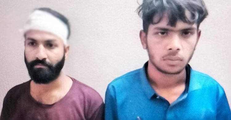 ছুরিকাঘাত করে ৮ লাখ টাকা ছিনতাই, আটক ৪