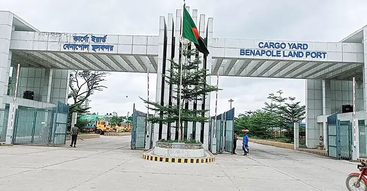 জুলাই গণঅভ্যুত্থান দিবসে বেনাপোলে বন্ধ রয়েছে আমদানি-রপ্তানি
