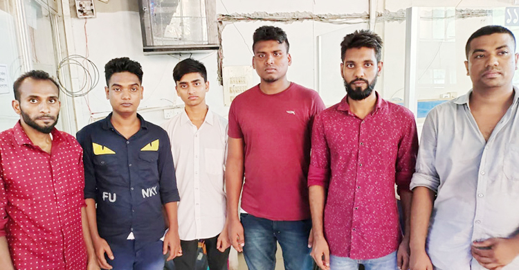 সাজাভোগ শেষে ভারত থেকে দেশে ফিরলেন ৬ বাংলাদেশি