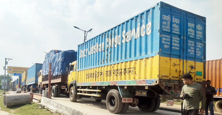 বেনাপোল বন্দরে আমদানি-রপ্তানি বন্ধ