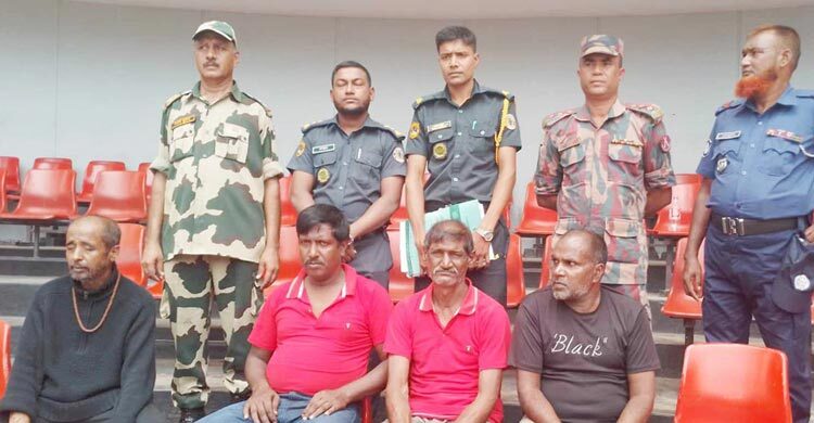 বেনাপোল দিয়ে ফেরত গেলেন ৪ ভারতীয়