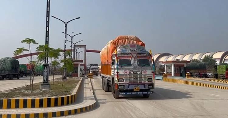 বেনাপোলে-পেট্রাপোল স্থলবন্দর দিয়ে মঙ্গলবার আমদানি-রপ্তানি বন্ধ