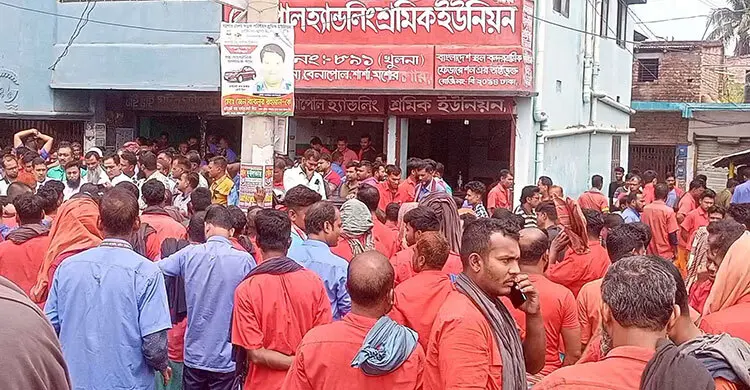 বেনাপোলে দুই শ্রমিক সংগঠনের অনির্দিষ্টকালের কর্মবি
