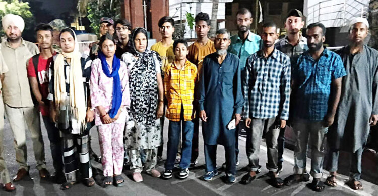 অবৈধভাবে ভারতে গিয়ে আটক ১৪ বাংলাদেশি দেশে ফিরেছেন