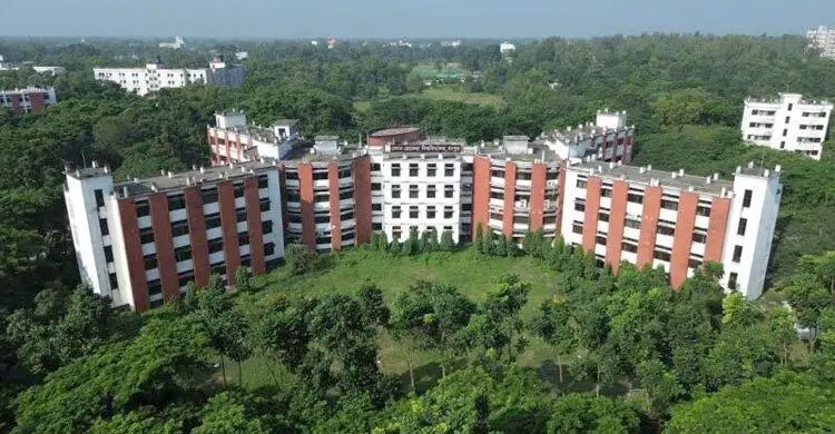 কয়েক দফা তারিখ পিছিয়েও হয়নি সমাবর্তন, টাকা ফেরত পেলেন শিক্ষার্থীরা