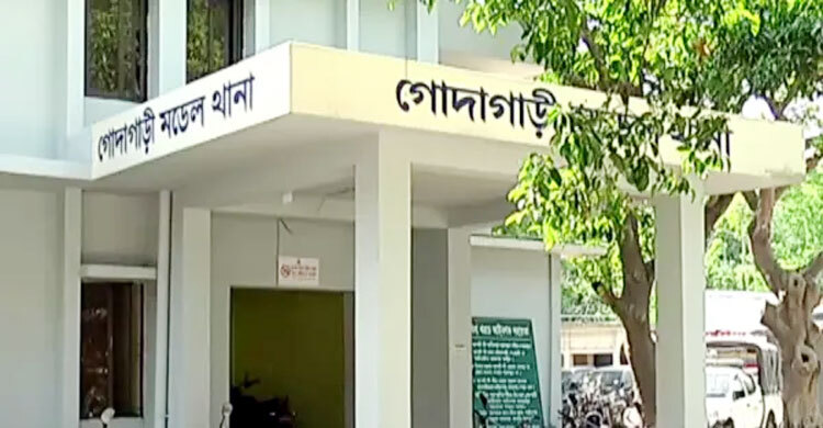 বিজিবিকে মেরে মহিষ ছিনতাই, ১২ জনের নামে মামলা