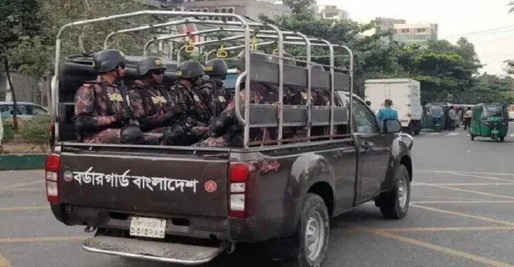 ঈদযাত্রা নির্বিঘ্নে পদ্মা সেতুসহ ৩ টোল প্লাজায় বিজিবি মোতায়েন