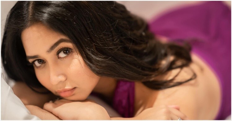 অনেক পেছনে লাগছেন, এবার একটু আমাকে কাজ করতে দেন : ভাবনা