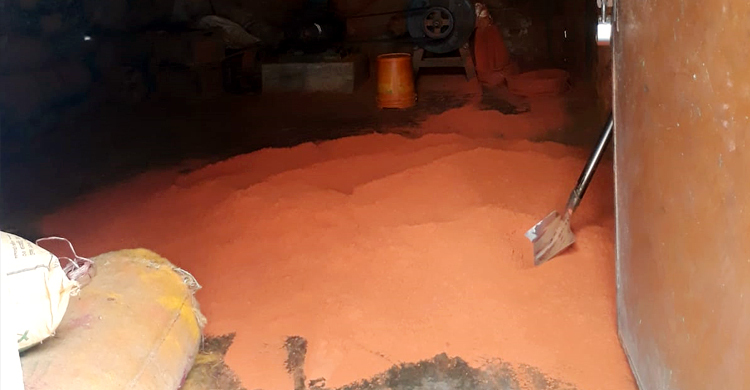 হলুদ-মরিচের গুঁড়ায় রং, কারখানাকে জরিমানা