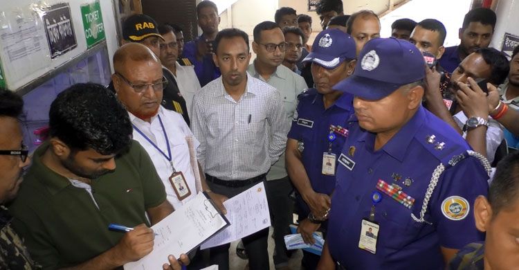 লাইফ জ্যাকেট না থাকায় যাত্রীবাহী লঞ্চের জরিমানা