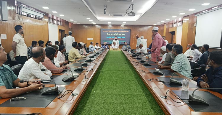 ভোলায় বাস ও সিএনজি শ্রমিকদের মারামারির প্রতিবাদে ধর্মঘটের তিন দিন পর প্রত্যাহার করেছে বাস শ্রমিক ইউনিয়ন