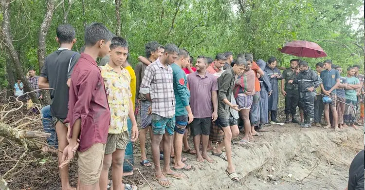 শুভসন্ধ্যা সৈকতে গোসলে নেমে পর্যটক নিখোঁজ