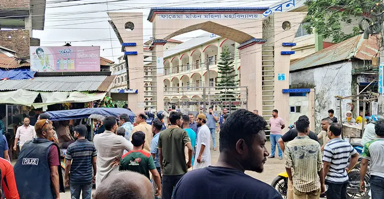 ভোলায় এইচএসসি পরীক্ষার্থীদের কেন্দ্র ভাঙচুরের ঘটনায় মামলা
