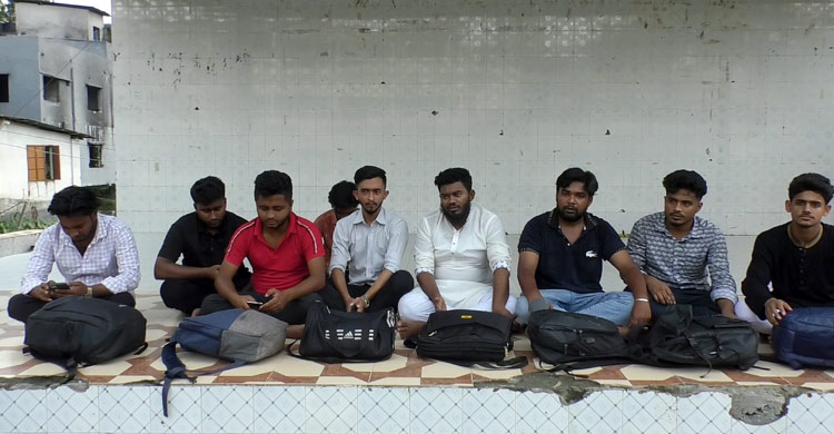 রোগী এলেই পাঠানো হয় বরিশাল কিংবা ঢাকায়