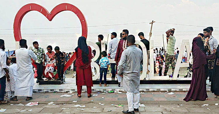 টানা ছুটিতে জমজমাট ভোলার সব বিনোদন কেন্দ্র