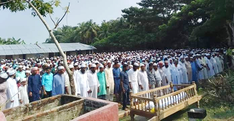 একাধিক মৃত ব্যক্তির জানাজা একসঙ্গে পড়া যাবে কি?