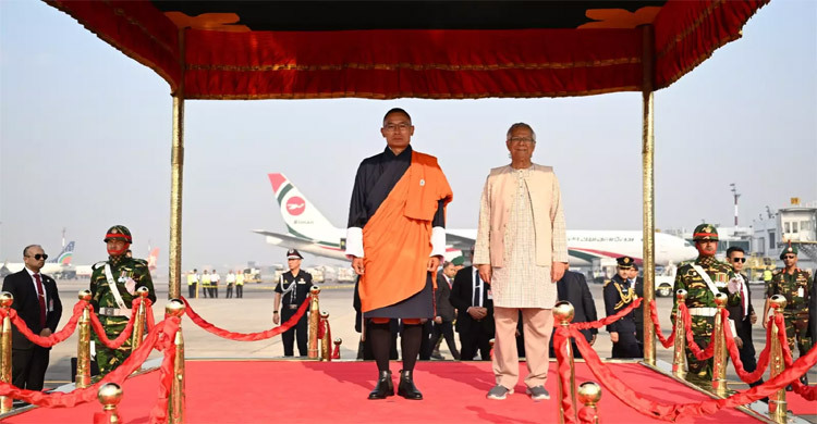 Bhutanese PM pays homage to Liberation War martyrs