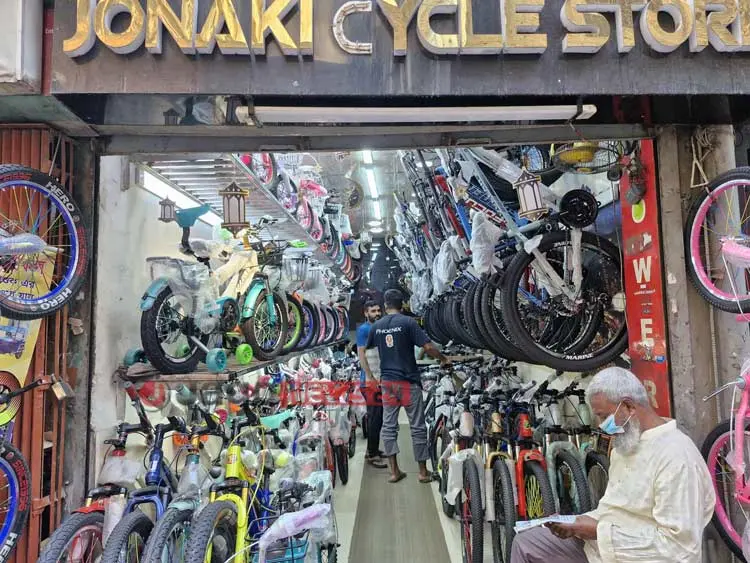 জ্বালানি সংকটে বাইসাইকেলের বিক্রিতে ইতিবাচক হাওয়া