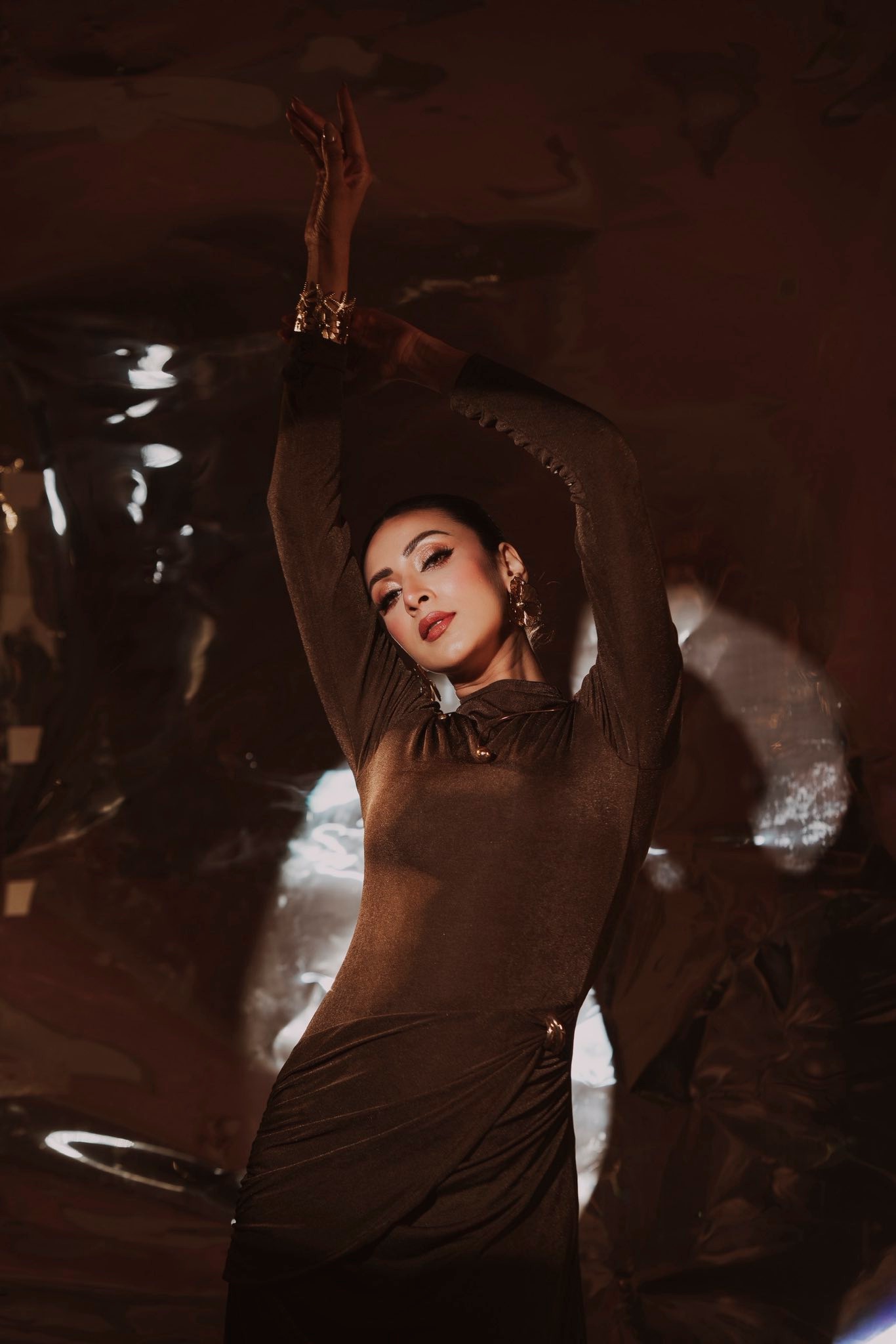 শীতের পার্টি লুকের অনুপ্রেরণা মিম