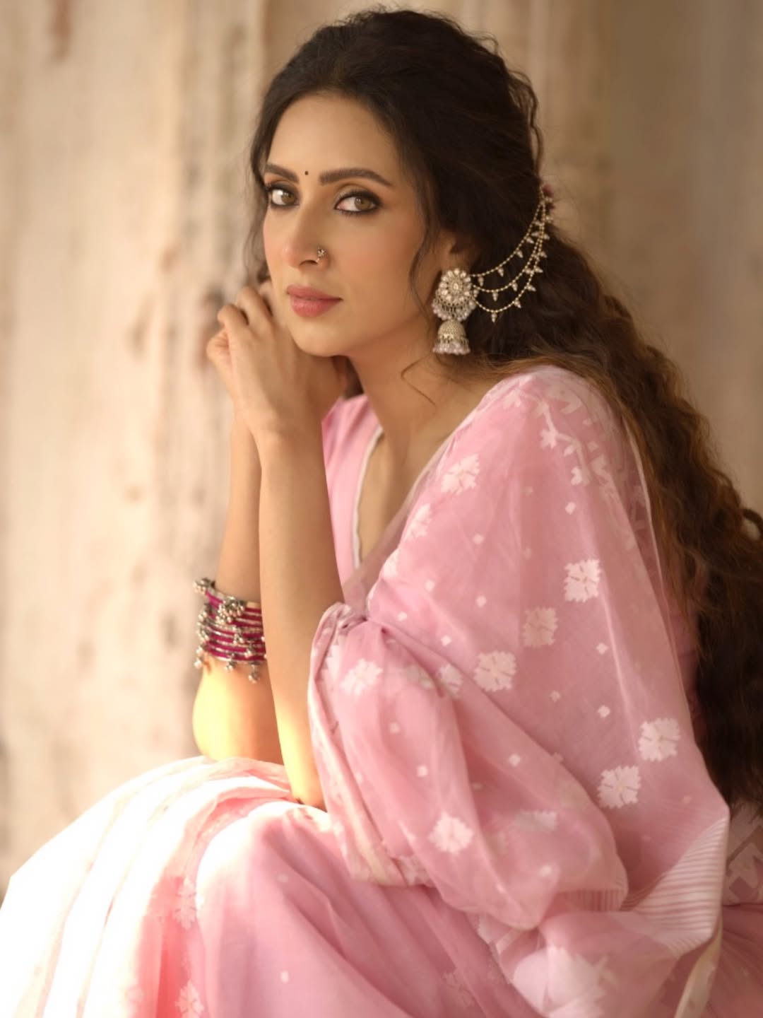 ঈদ ফ্যাশনে মিমের ক্লাসিক বাঙালি সাজ