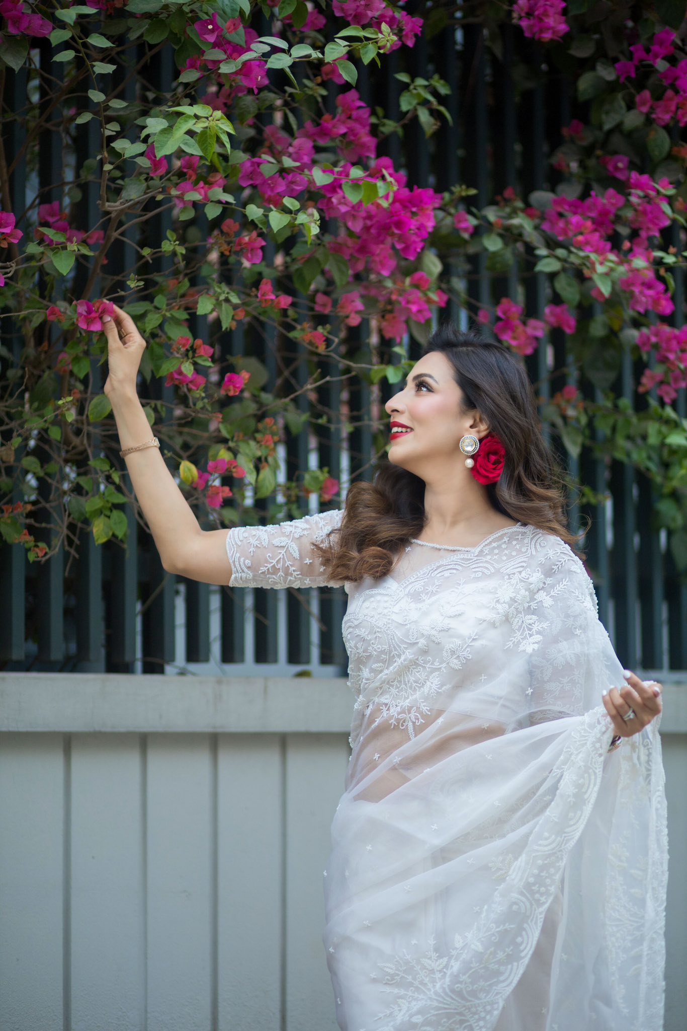 নরম আভায় ধরা দিলেন গ্ল্যামারাস মিম