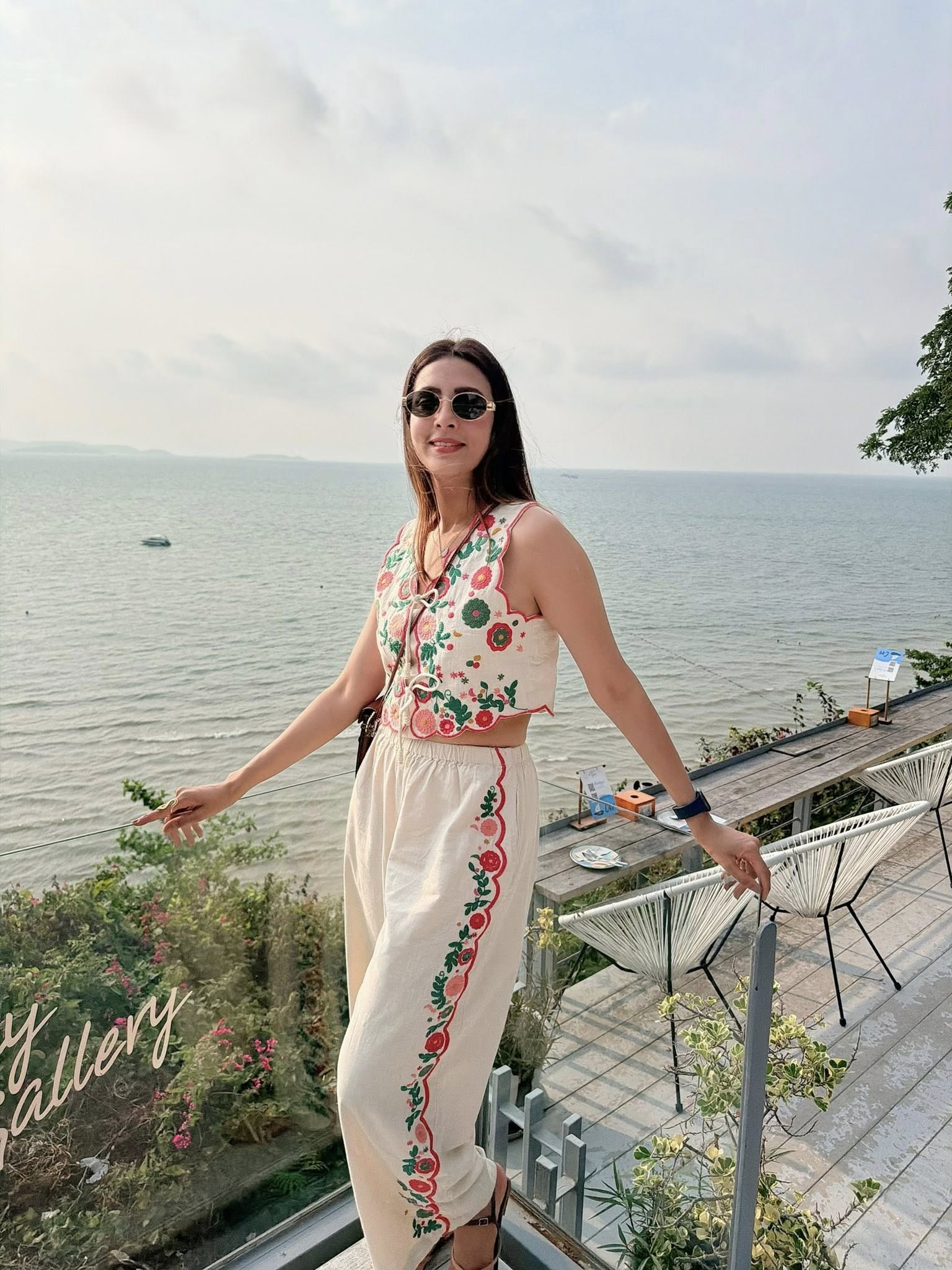 পাতায়া কাঁপালেন মিম, দেখুন ছবি