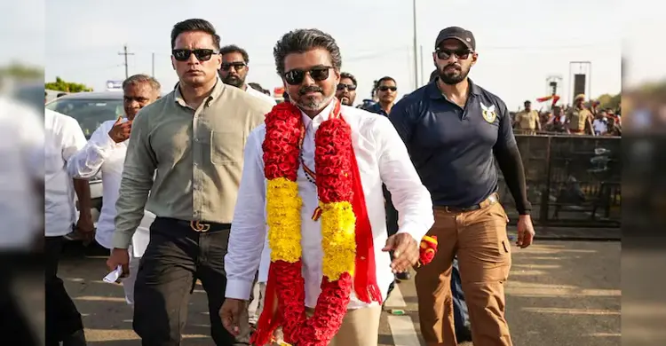 সরকার গঠনে আর কত আসন প্রয়োজন বিজয়ের দলের?