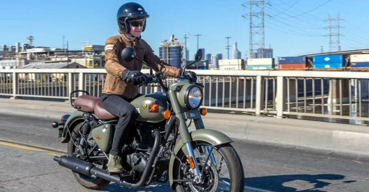 রয়্যাল এনফিল্ড ক্লাসিক ৩৫০ কেন এত জনপ্রিয়