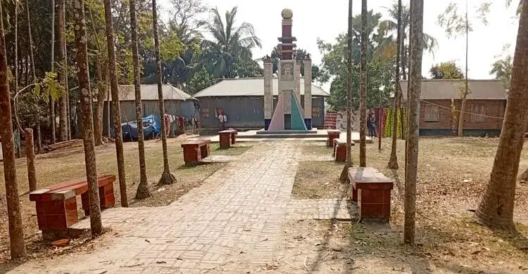 অযত্ন-অবহেলায় বীরশ্রেষ্ঠ নূর মোহাম্মদের স্মৃতিস্তম্ভ