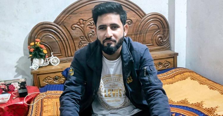 কেন্দুয়ায় হঠাৎ কুকুরের উপদ্রব, একদিনে আহত ২০