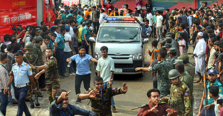 আহতদের বাঁচাতে রক্তদানের আহ্বান সেনাবাহিনীর