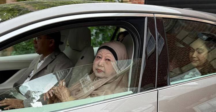 Khaleda at Heathrow, set to return to Dhaka