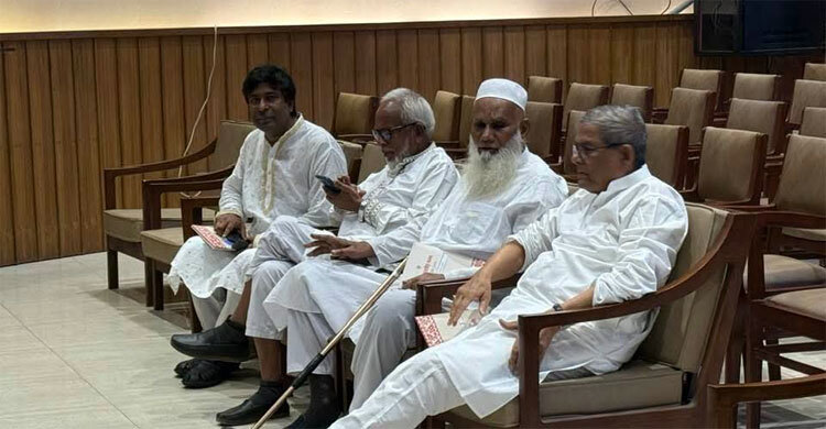 জুলাই সনদ স্বাক্ষর অনুষ্ঠানে মির্জা ফখরুল ও সালাহউদ্দিন