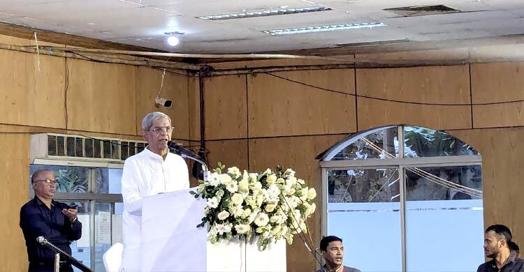 ফ্যাসিবাদমুক্ত পরিবেশ পেলেও গণতন্ত্রের দিশা খুঁজে পাচ্ছি না