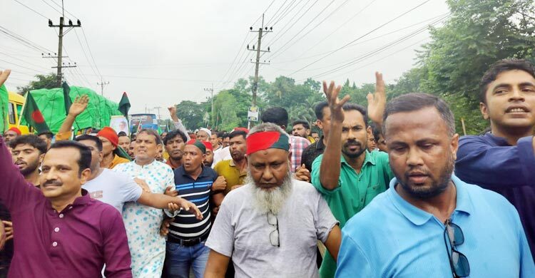 গণঅভ্যুত্থান দিবসে বিএনপির দুই পক্ষে ধাওয়া-পাল্টা ধাওয়া