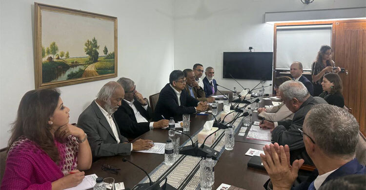 বিএনপির সঙ্গে আইআরআই প্রতিনিধিদলের বৈঠক