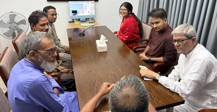 বিএনপির পাশে থাকতে চান জুলাইয়ের শহীদ পরিবারের সদস্যরা