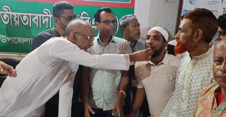 জিয়ানগর নাম ফিরে পাওয়ায় পিরোজপুরে আনন্দ মিছিল-মিষ্টি বিতরণ