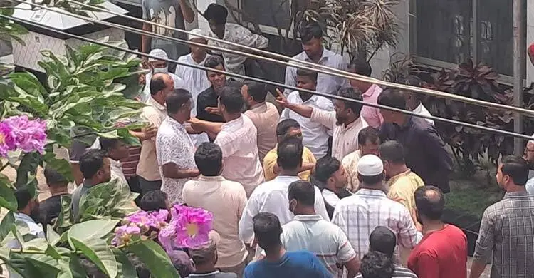 নারায়ণগঞ্জে বিএনপি-এনসিপি-জামায়াতের সংঘর্ষ