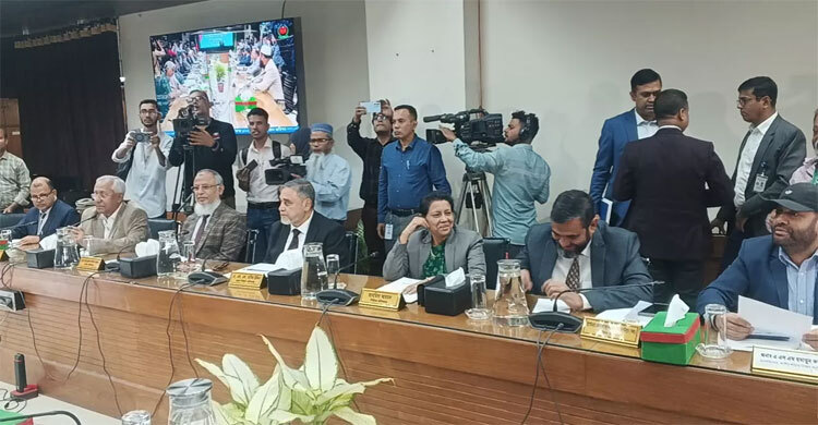 BNP, 5 other parties join pre-polls talks with EC